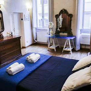 Apartment Domus Titiana Amazing In Trastevere, Rom